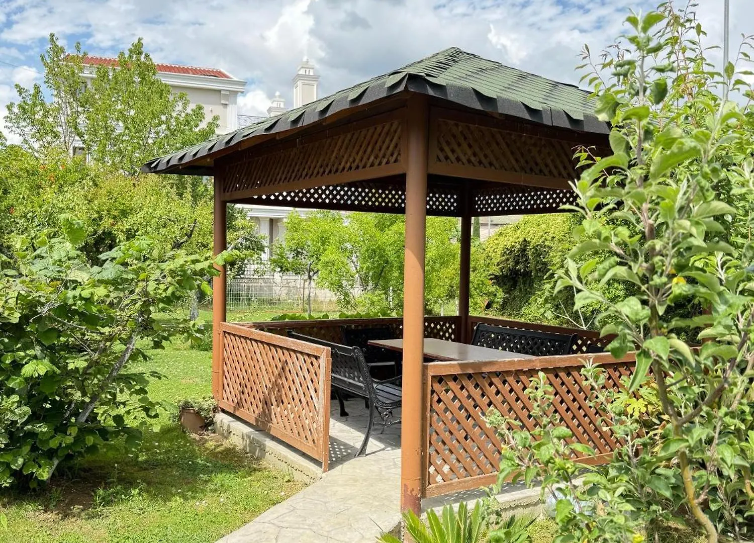 Guesthouse Brahja, Tirana Albania